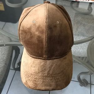 Lulus hat